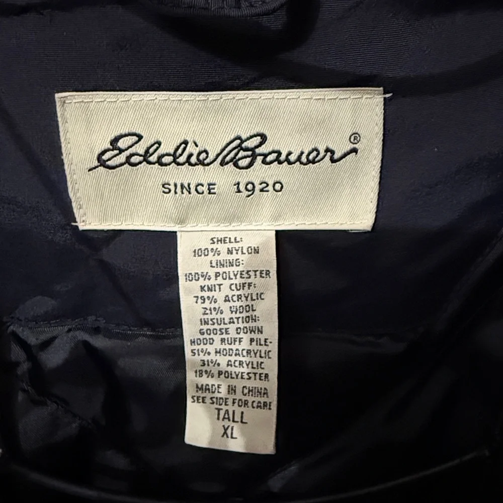 Eddie Bauer goose down jacket in a black color and XL Tall
1920 edition puffer - Picture 9 of 13